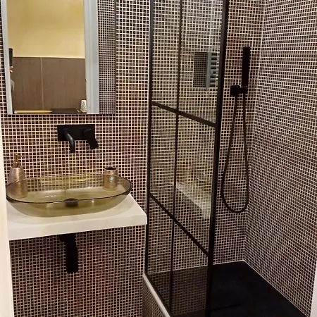 Elegance 05 בארי