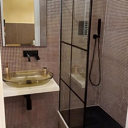 Elegance 05 לינה וארוחת בוקר בארי